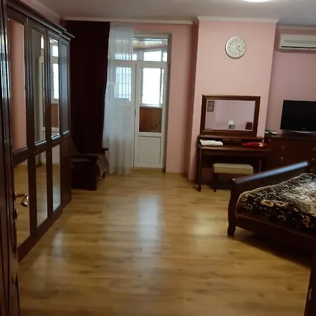 Apartment Large Luxury 4-room With A Sauna, Near The Metro Levoberezhnaya *