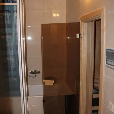Apartment Large Luxury 4-room With A Sauna, Near The Metro Levoberezhnaya Kyiv