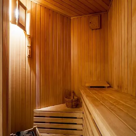 Apartment Large Luxury 4-room With A Sauna, Near The Metro Levoberezhnaya Kyiv